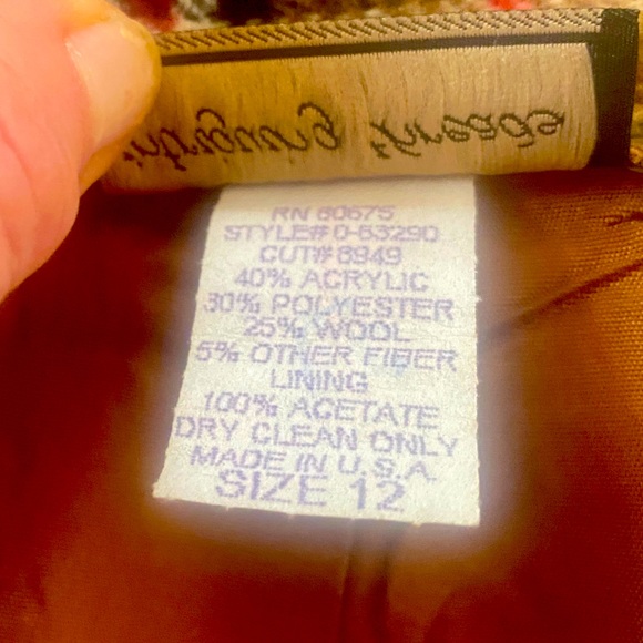 🧶INTRIGUING THREADS🧶 VTG PLAID WOOL BLEND FRINGE HEM KICK SLIT SKIRT EUC❣️ - Picture 6 of 10